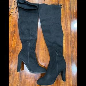Knee High Suede Black Boots